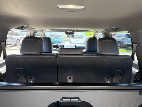 Used 2025 Lexus GX 550 AWD/4WD image 40