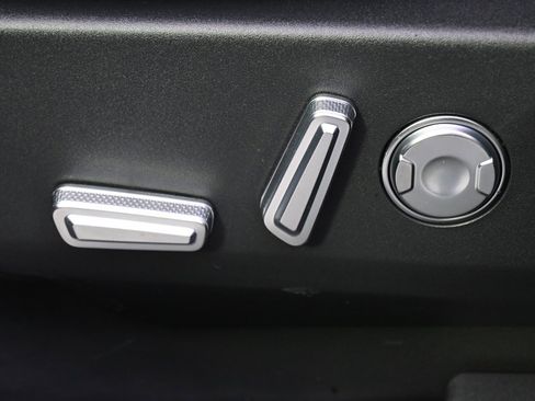 New 2026 Lincoln Nautilus Reserve w/ Jet Appearance Package image 14