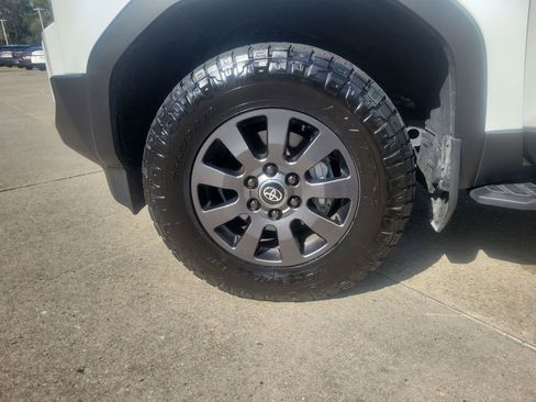 Used 2025 Toyota Land Cruiser w/ Premium Package image 39