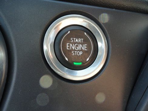 Used 2020 Chevrolet Blazer LT AWD/4WD image 17