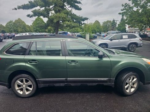 Used 2014 Subaru Outback 2.5i w/ Popular Package #1A AWD/4WD image 3