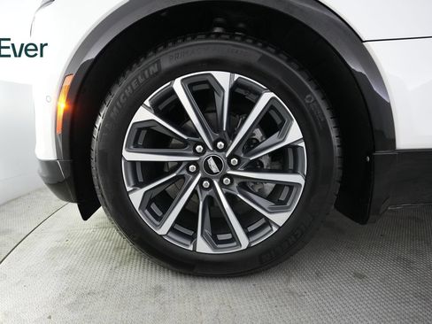 Used 2024 Cadillac Lyriq Sport AWD/4WD image 19