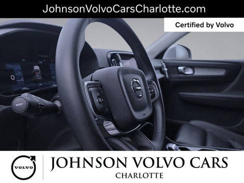 Certified 2025 Volvo XC40 B5 Plus AWD/4WD image 16