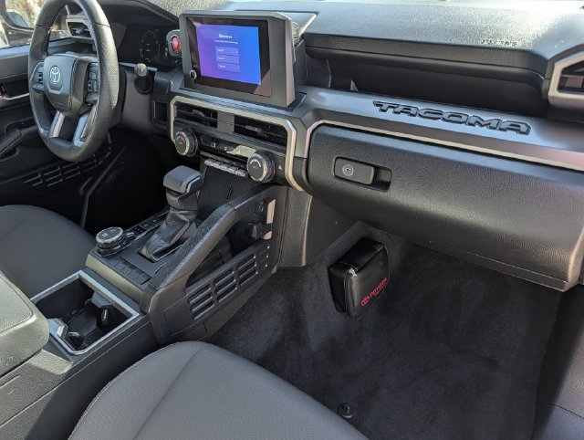 Certified 2025 Toyota Tacoma TRD Sport AWD/4WD image 32