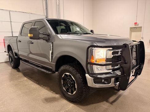 Used 2025 Ford F250 XLT w/ Tremor Off-Road Package AWD/4WD image 3