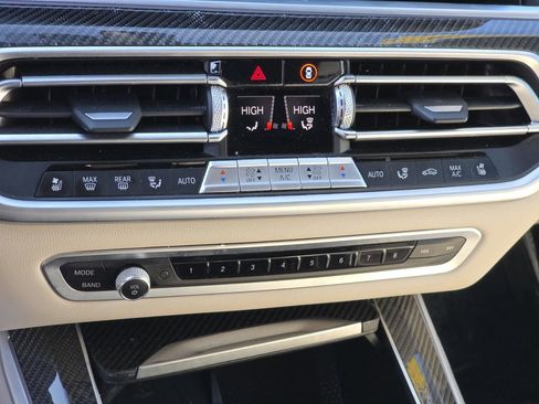 Used 2021 BMW X5 M50i image 31