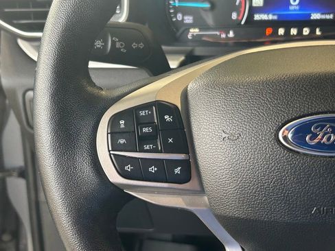 Used 2022 Ford Explorer XLT w/ Equipment Group 202A image 36