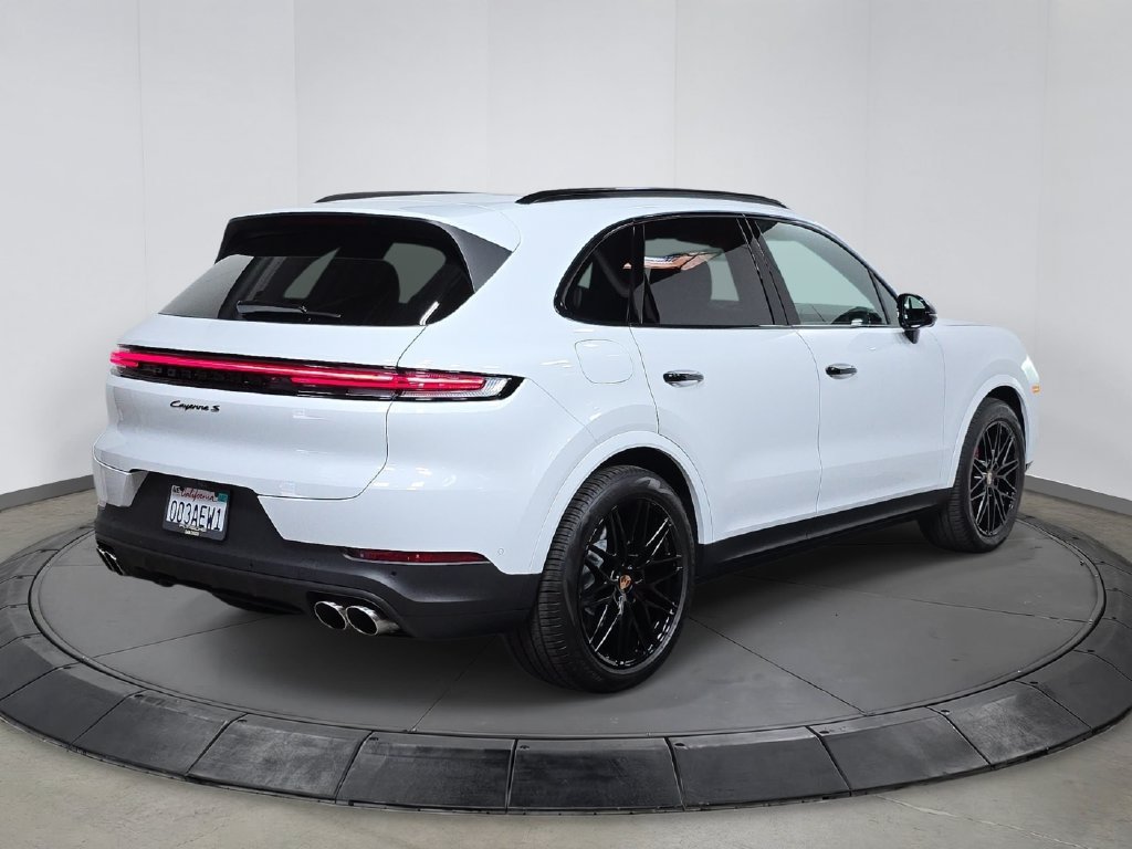 Certified 2026 Porsche Cayenne S AWD/4WD image 7