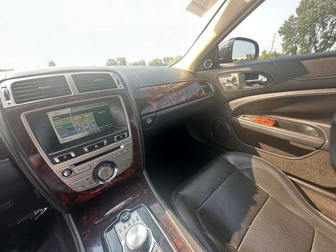 Used 2011 Jaguar XK Convertible RWD image 17