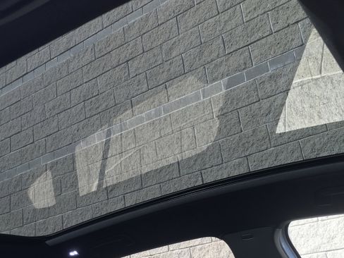 Certified 2022 Volkswagen ID.4 Pro S image 8