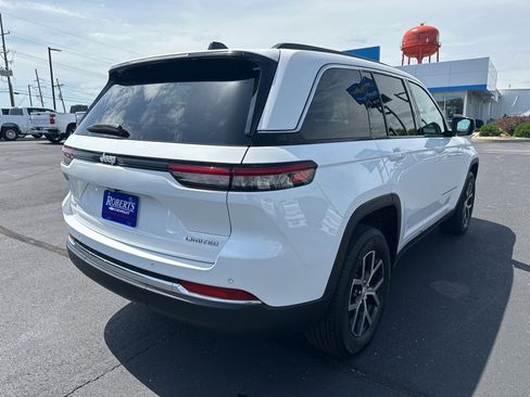 Used 2024 Jeep Grand Cherokee Limited image 10