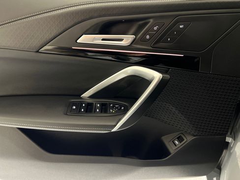 Used 2026 BMW X2 xDrive28i w/ M Sport Package image 12