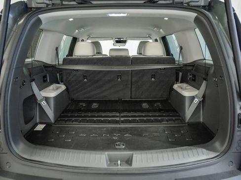 Used 2025 Hyundai Santa Fe SEL AWD/4WD image 9