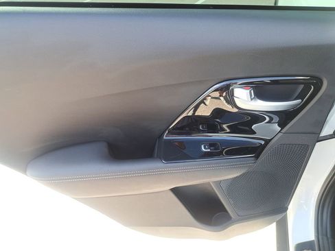 Used 2022 Kia Niro EX Premium image 7