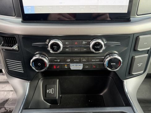 Used 2025 Ford F150 Lightning Pro image 24