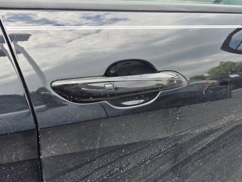 Used 2022 Hyundai Elantra SEL FWD image 24