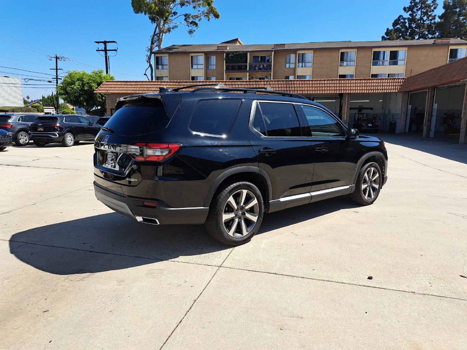 Used 2024 Honda Pilot Touring image 5