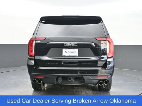 Used 2021 GMC Yukon XL Denali w/ Denali Premium Package image 7