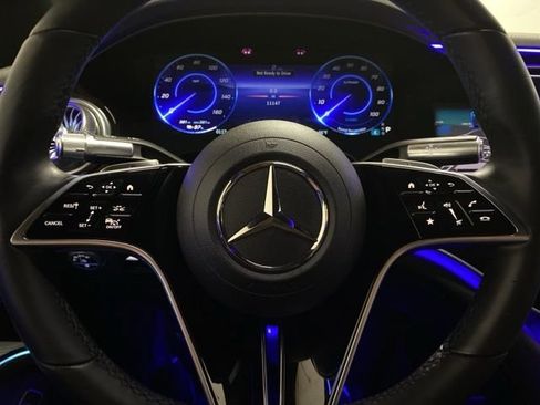 Used 2023 Mercedes-Benz EQS 580 4MATIC Sedan image 40