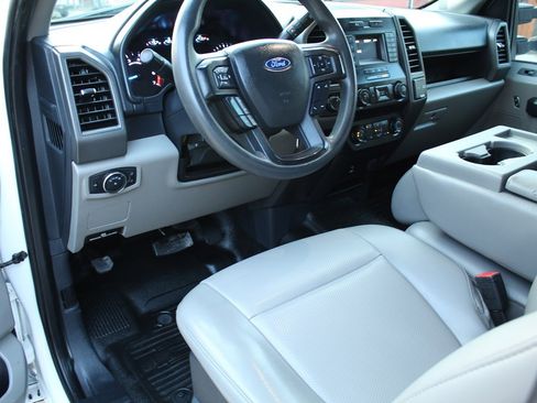 Used 2022 Ford F250 XL w/ Power Equipment Group image 12