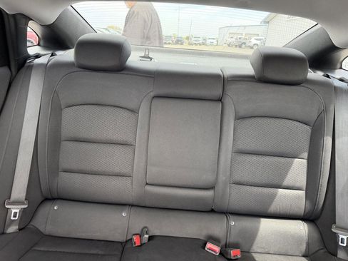 Used 2019 Chevrolet Malibu LT FWD image 21