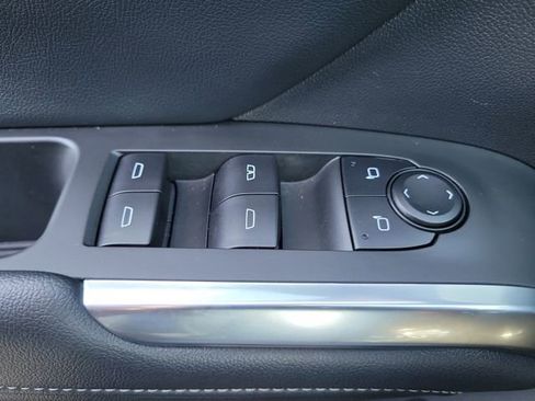 Certified 2025 Chevrolet Traverse LT image 22