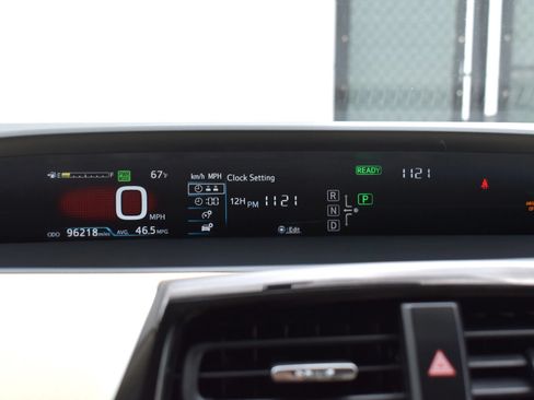 Used 2016 Toyota Prius Two FWD image 17