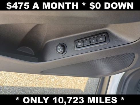 Used 2024 Chevrolet Equinox Premier AWD/4WD image 12