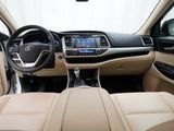 Used 2019 Toyota Highlander XLE image 5