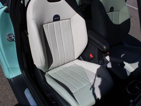 Used 2025 MINI Cooper S FWD image 31