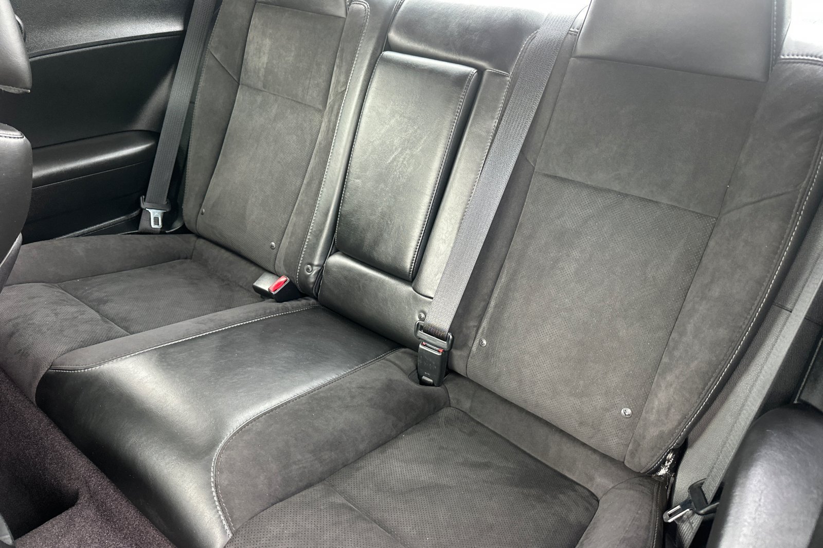 Used 2018 Dodge Challenger Scat Pack RWD image 11