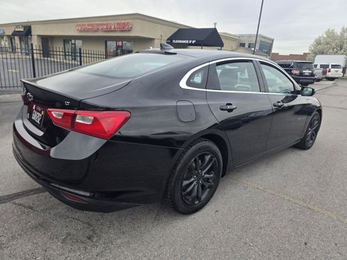 Used 2017 Chevrolet Malibu LT image 5