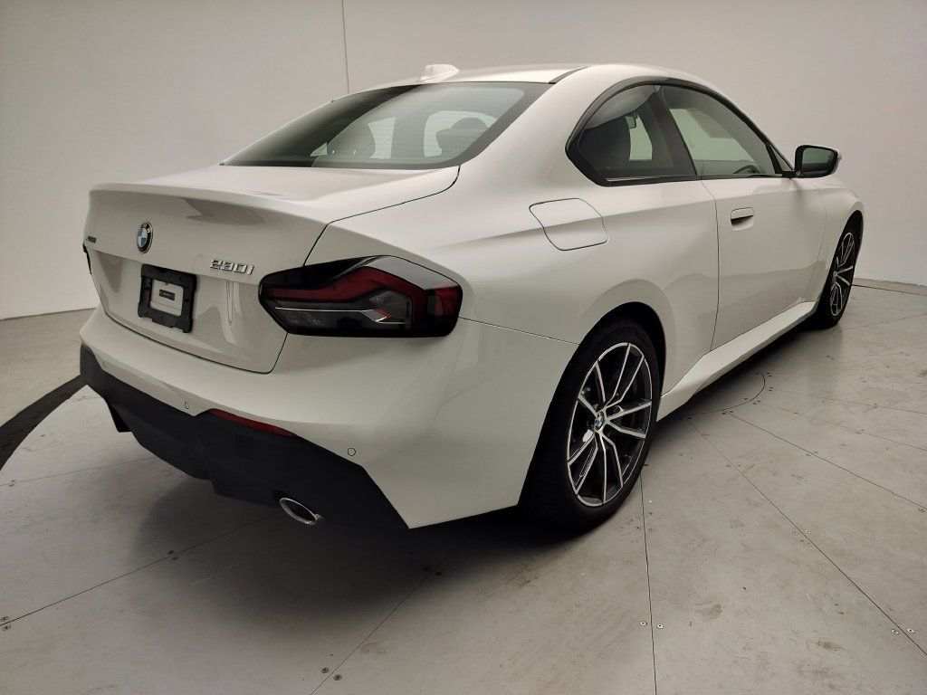 Certified 2023 BMW 230i xDrive Coupe w/ Convenience Package AWD/4WD image 3