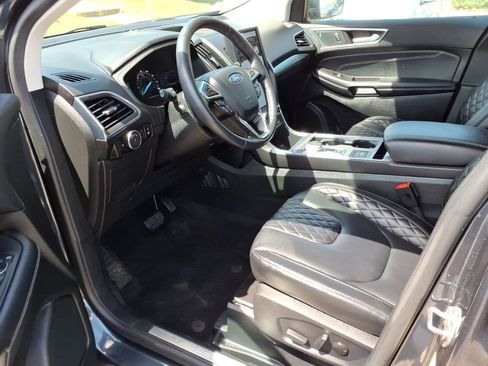 Used 2024 Ford Edge Titanium AWD/4WD image 10