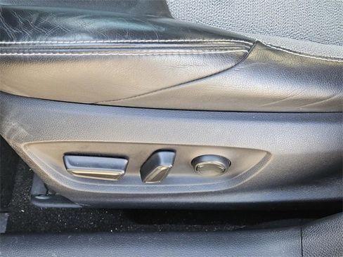 Used 2019 Toyota Corolla XSE image 10