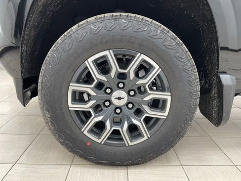 New 2026 Chevrolet Colorado Z71 w/ Technology Package image 8