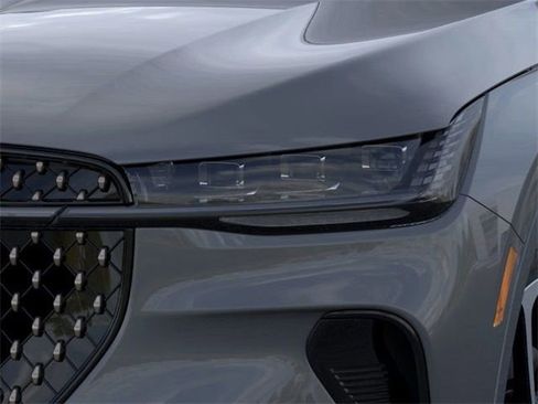 New 2025 Lincoln Nautilus Black Label image 18