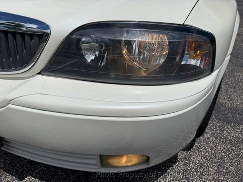 Used 2004 Lincoln LS RWD image 30