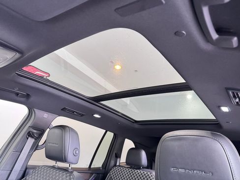 Certified 2024 GMC Acadia Denali w/ Super Cruise Package image 22