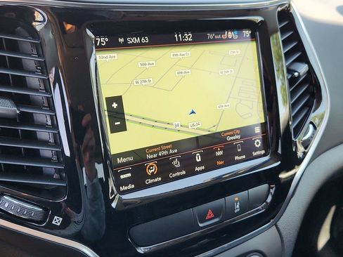 Used 2022 Jeep Cherokee Limited w/ Elite Package AWD/4WD image 23