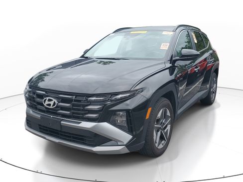 Used 2025 Hyundai Tucson SEL image 3