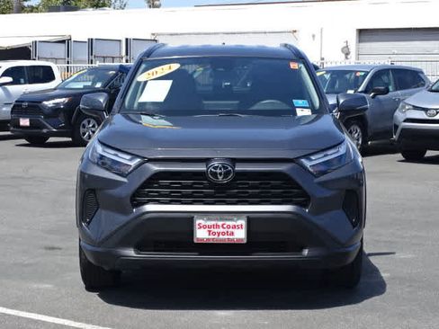 Used 2024 Toyota RAV4 XLE FWD image 4