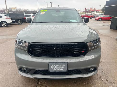 Used 2020 Dodge Durango SXT image 2
