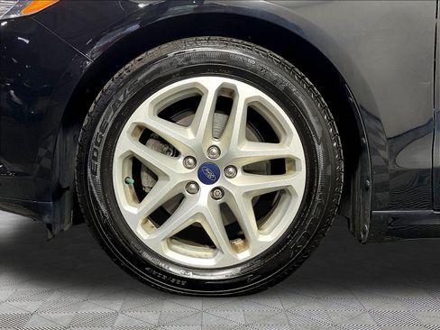 Used 2016 Ford Fusion SE FWD image 32
