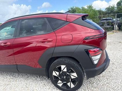 Used 2024 Hyundai Kona SEL w/ Convenience Package FWD image 9