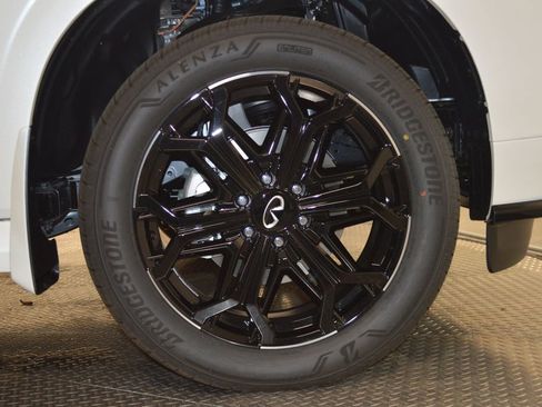 New 2026 INFINITI QX80 4WD image 14