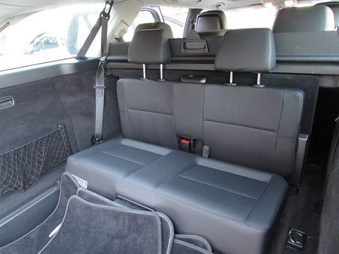 Used 2013 Mercedes-Benz E 350 4MATIC Wagon image 27