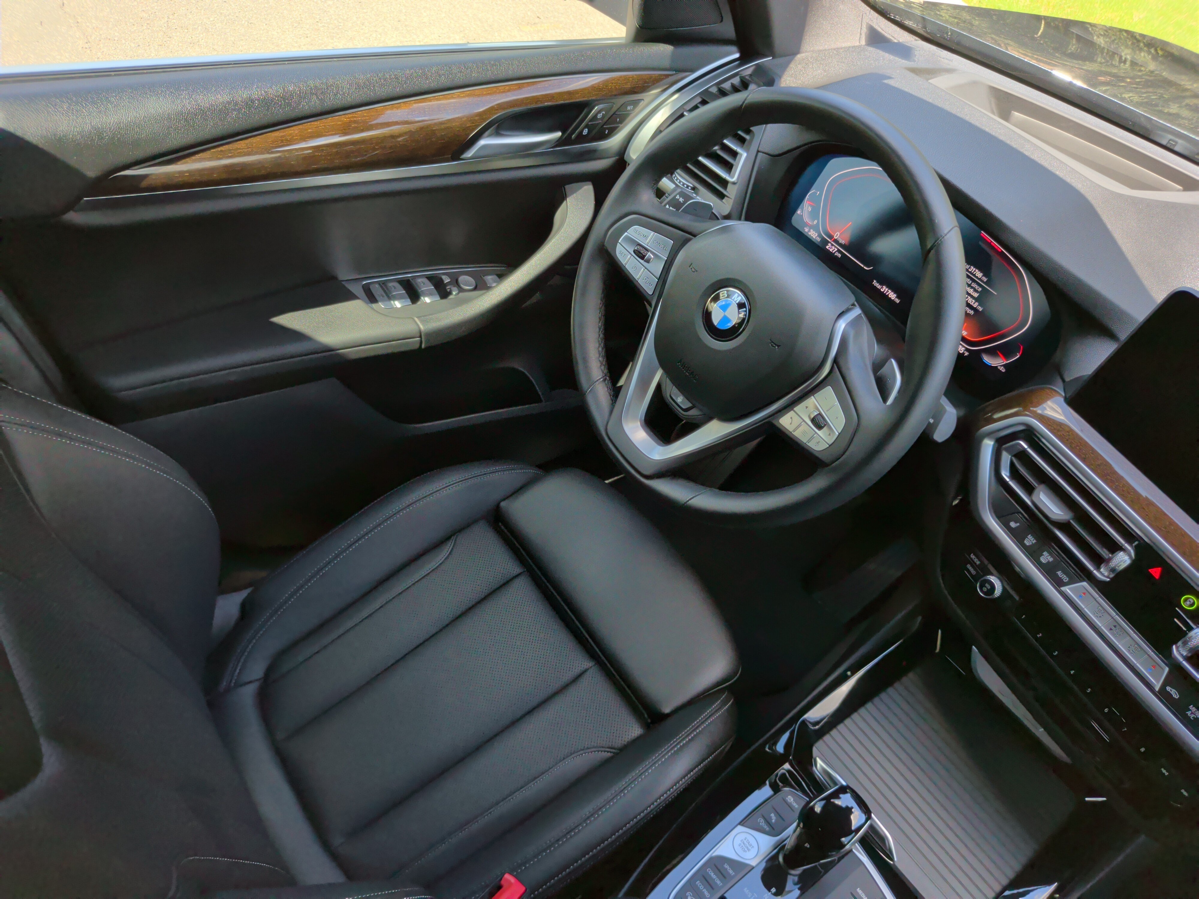 Certified 2024 BMW X3 xDrive30i w/ Premium Package AWD/4WD image 32