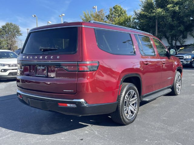 Used 2024 Jeep Wagoneer L Series II w/ Flexible Seating Group AWD/4WD image 7