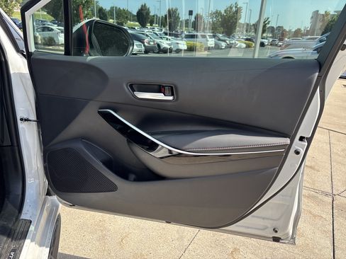 Used 2025 Toyota Corolla XSE FWD image 26